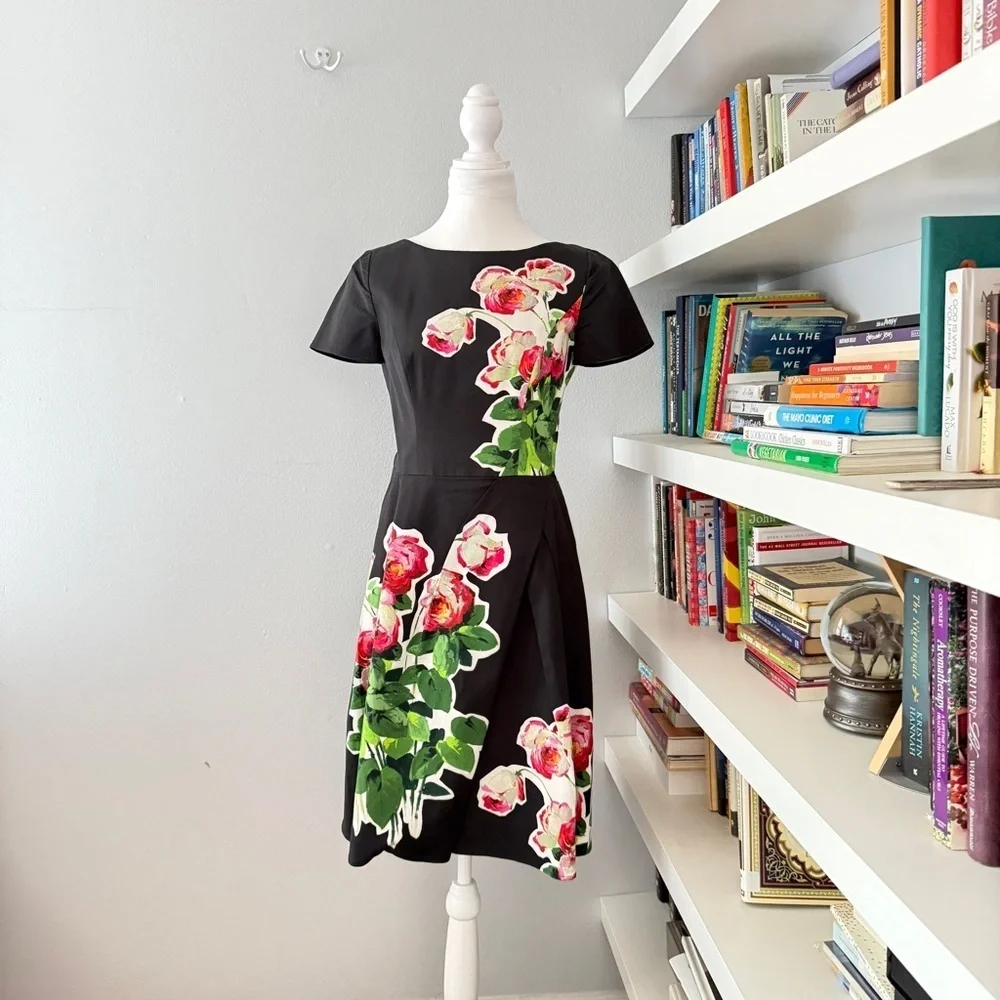 Carolina Herrera Black Midi Dress with Floral Design - Picture 2 of 16